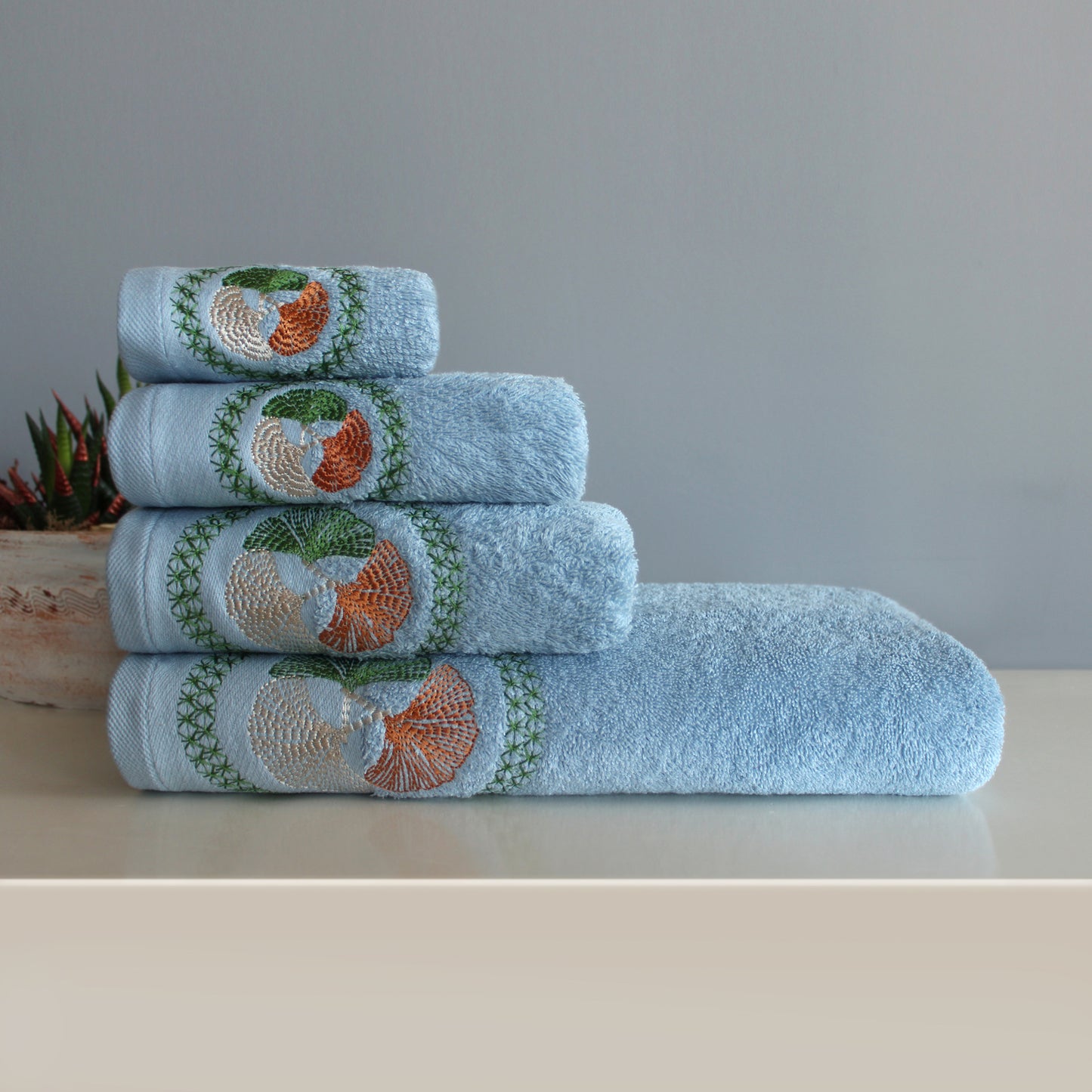 ASPEN Collection 100% Turkish Cotton Bath Towels, 8 piece Bundle, Blue.
