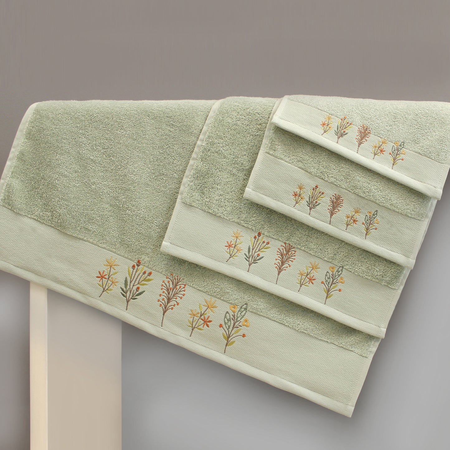 LEAVES Collection 100% Turkish Cotton Towels, 8 piece Bath Bundle, L.Green.