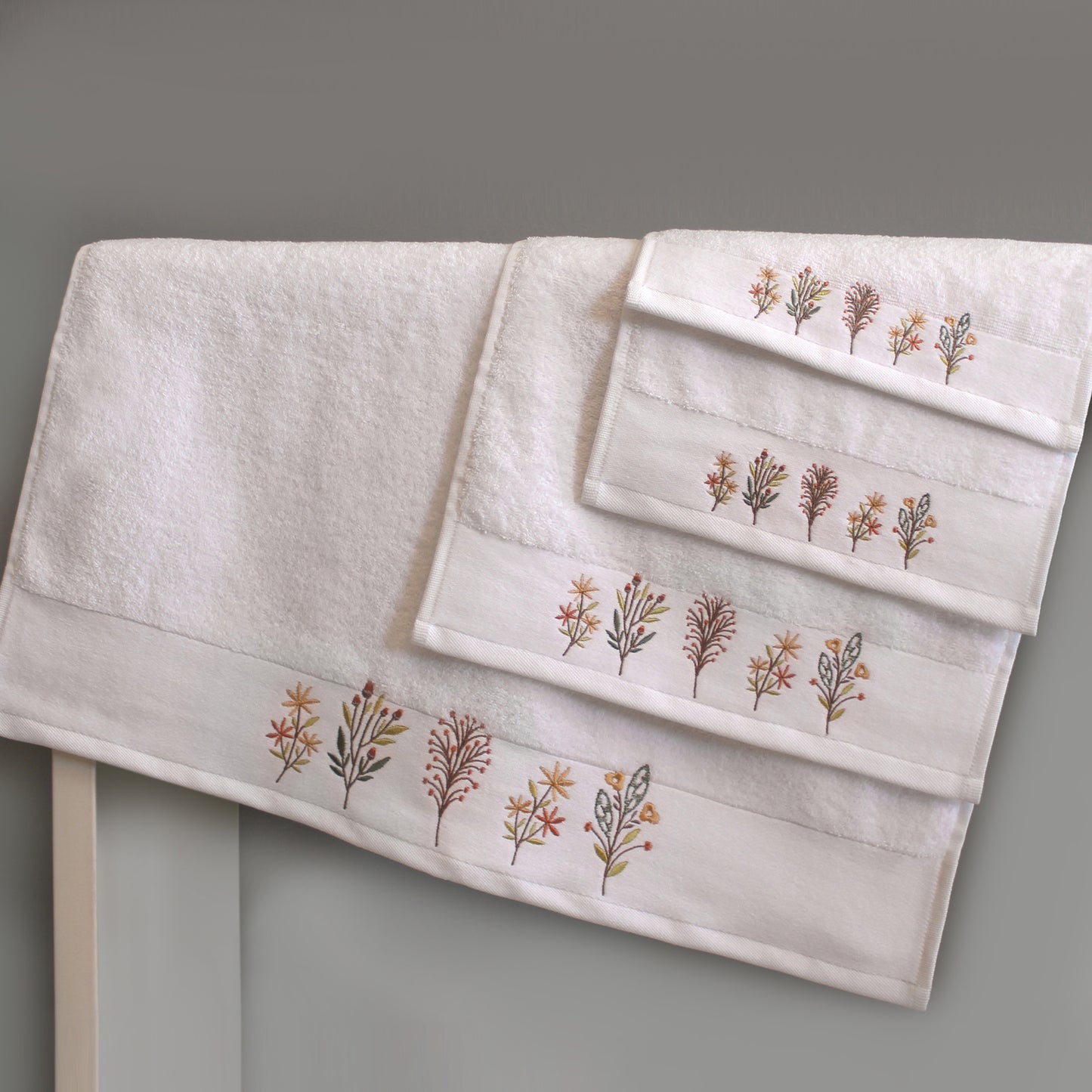 COREDELLA Collection 100% Turkish Cotton Bath Towels, 8 piece Bundle, White.